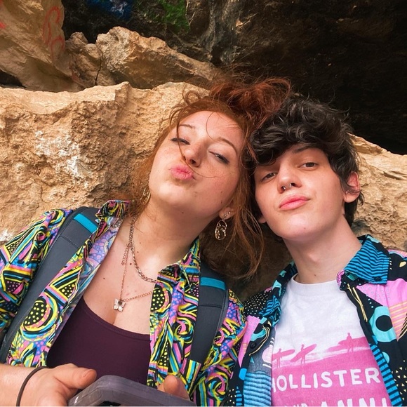 Meet your Posher, Ellie - Picture 3 of 6